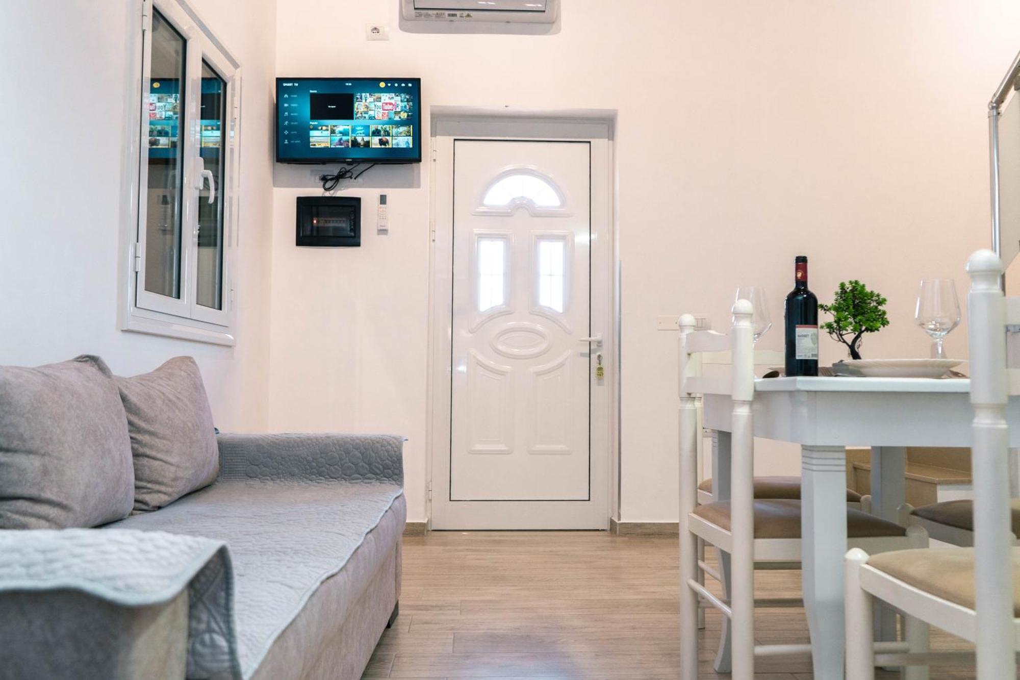 Vila Anxhelo Vlore Exterior photo